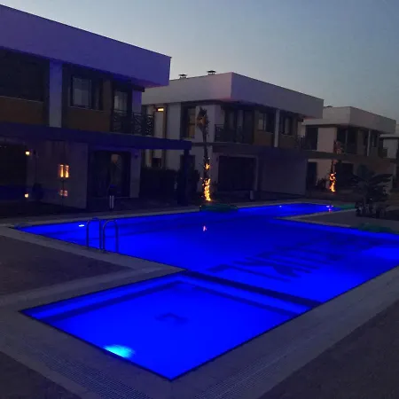 Bozay Evinizdeki Rahatlik Huzurlusakin Tatil 别墅 库萨达斯