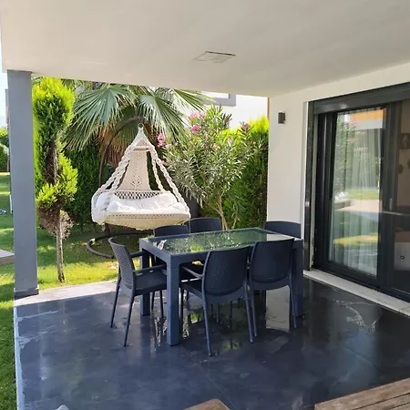 Bozay Evinizdeki Rahatlik Huzurlusakin Tatil Kusadasi